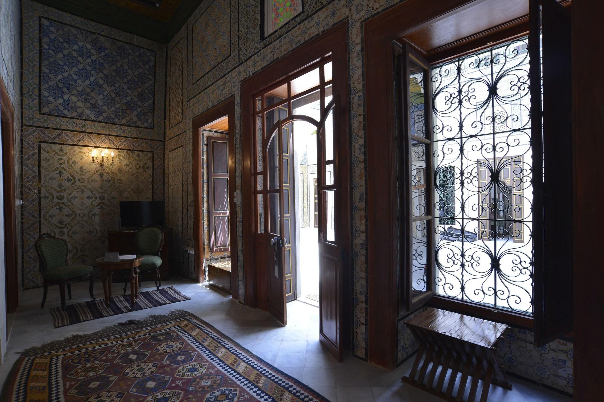 ホテル パレ バイラム チュニス エクステリア 写真 Interior of the house