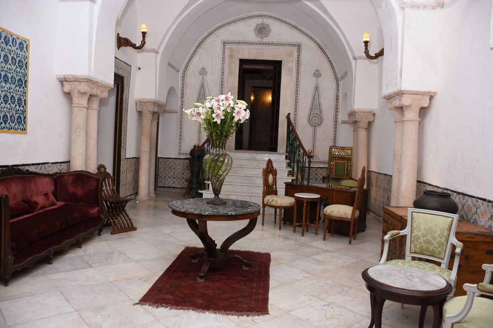 ホテル パレ バイラム チュニス エクステリア 写真 The interior of the palace